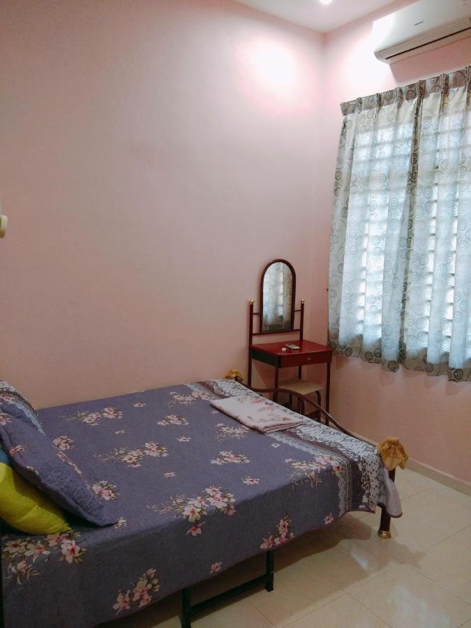 Davallia Homestay Dungun Esterno foto