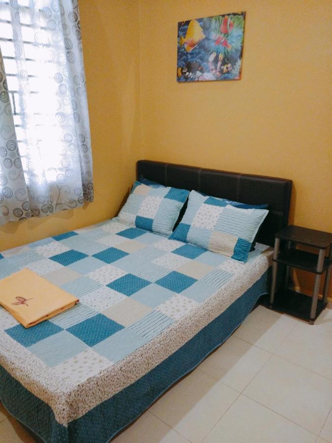 Davallia Homestay Dungun Esterno foto