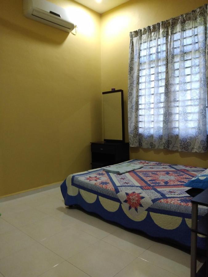 Davallia Homestay Dungun Esterno foto